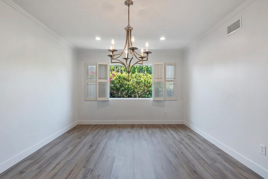 Building Photo - 11555 Duque Dr