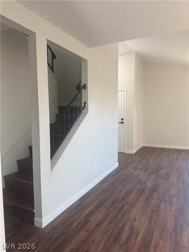 Building Photo - 511 Tabony Ave