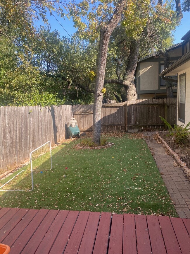 Building Photo - 4012 Cima Serena Dr