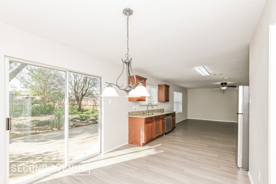 Building Photo - 6237 Hereford Dr