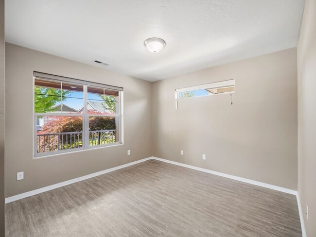Building Photo - Spacious Unfurnished Home in Liberty Lake | Modern Living in a Prime Location