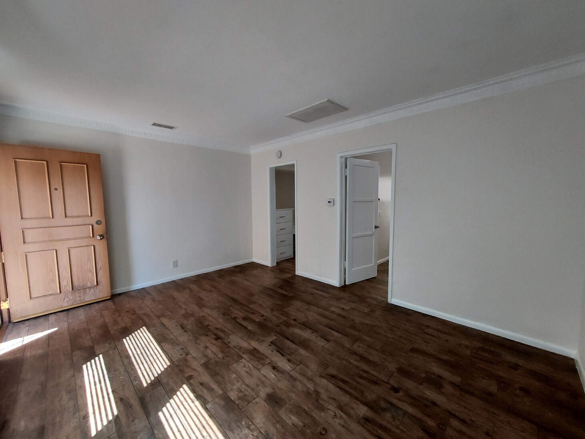 Building Photo - 725 Manchester Dr