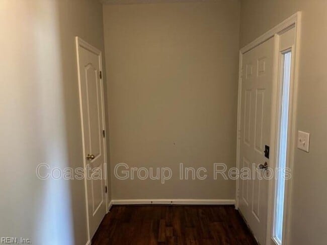 Building Photo - 2460 Dillingham Rd