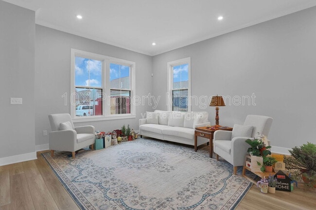 Building Photo - 105 Encore Park Bend