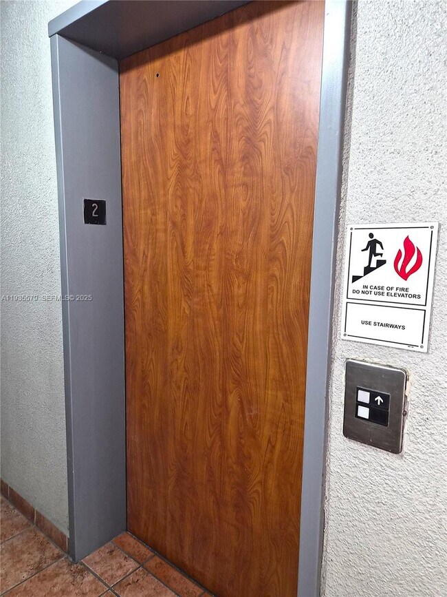 Building Photo - 8811 SW 132nd Pl