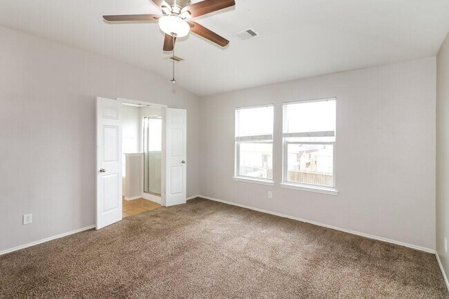 Building Photo - 20318 Clydesdale Ridge Dr