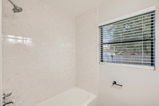 Building Photo - 6371 Sauterne Dr