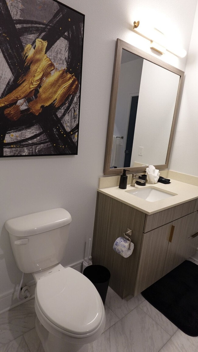 Building Photo - 9127 Town Center Pkwy