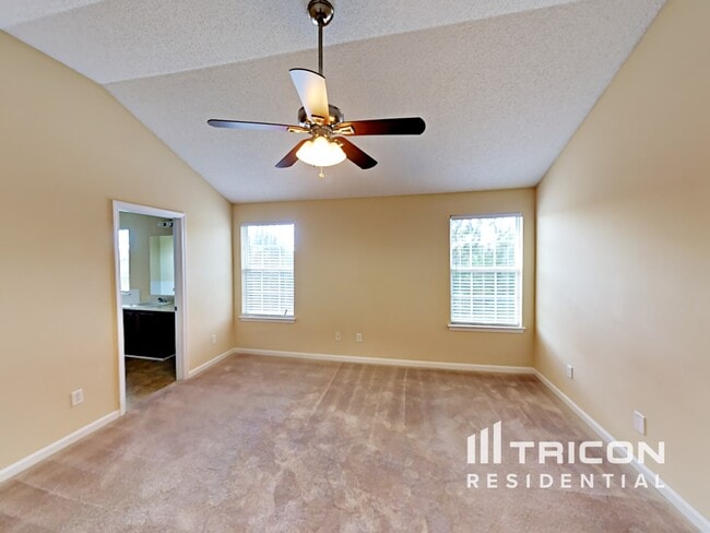 Building Photo - 5853 Sepulveda Ln