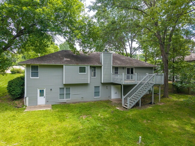 Building Photo - 2301 Grant Ln