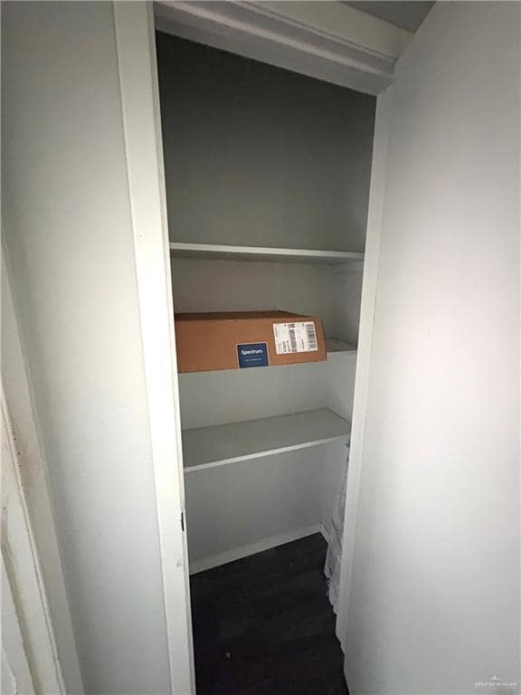 Building Photo - 15 Quince Ave