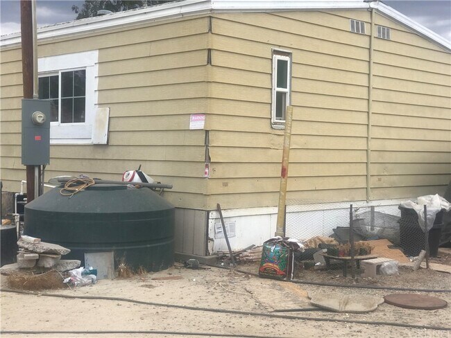 Building Photo - 44700 CA-371