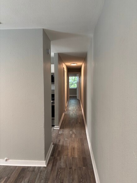 Hallway - 2805 Crest Avenue