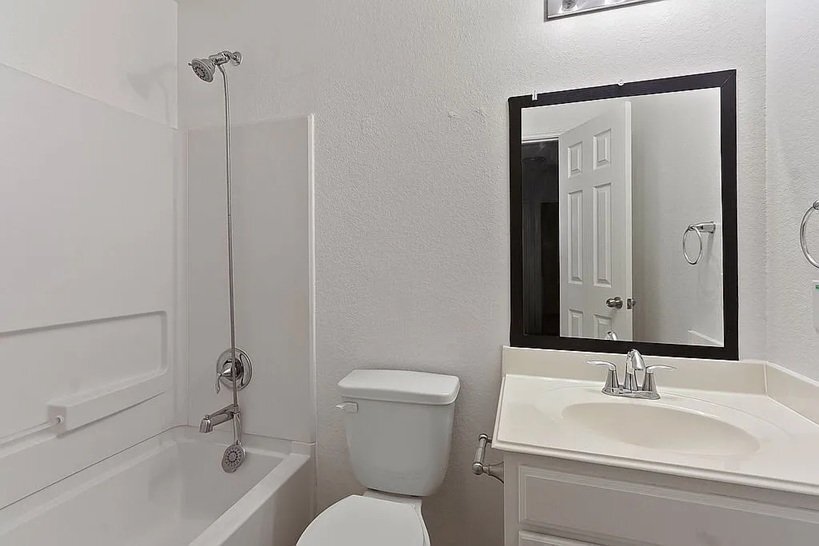 Building Photo - 5527 Marble Ravine