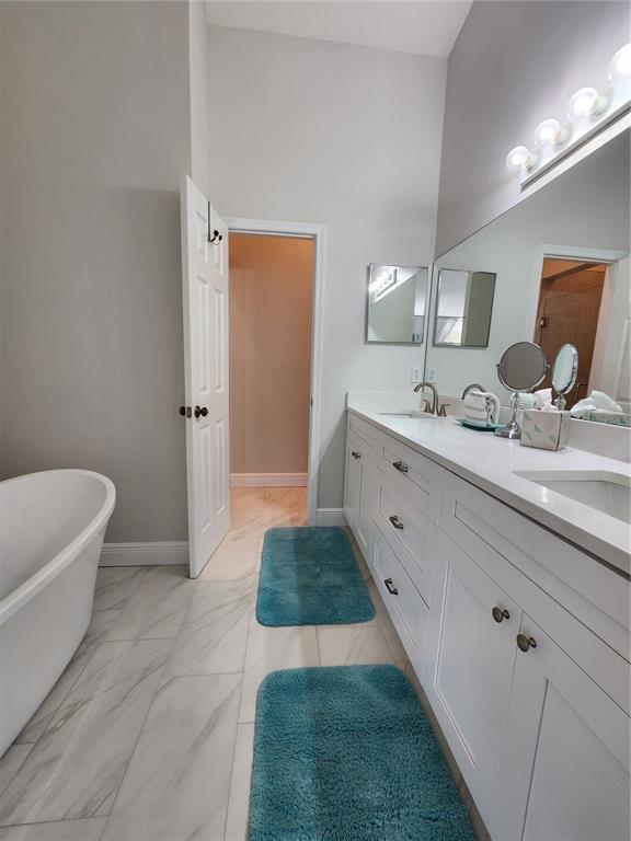 Building Photo - 1101 Pinellas Bayway S