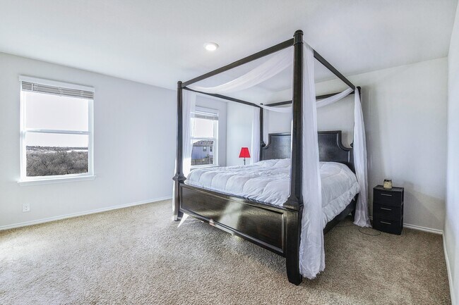 Building Photo - 8226 Blue Canal