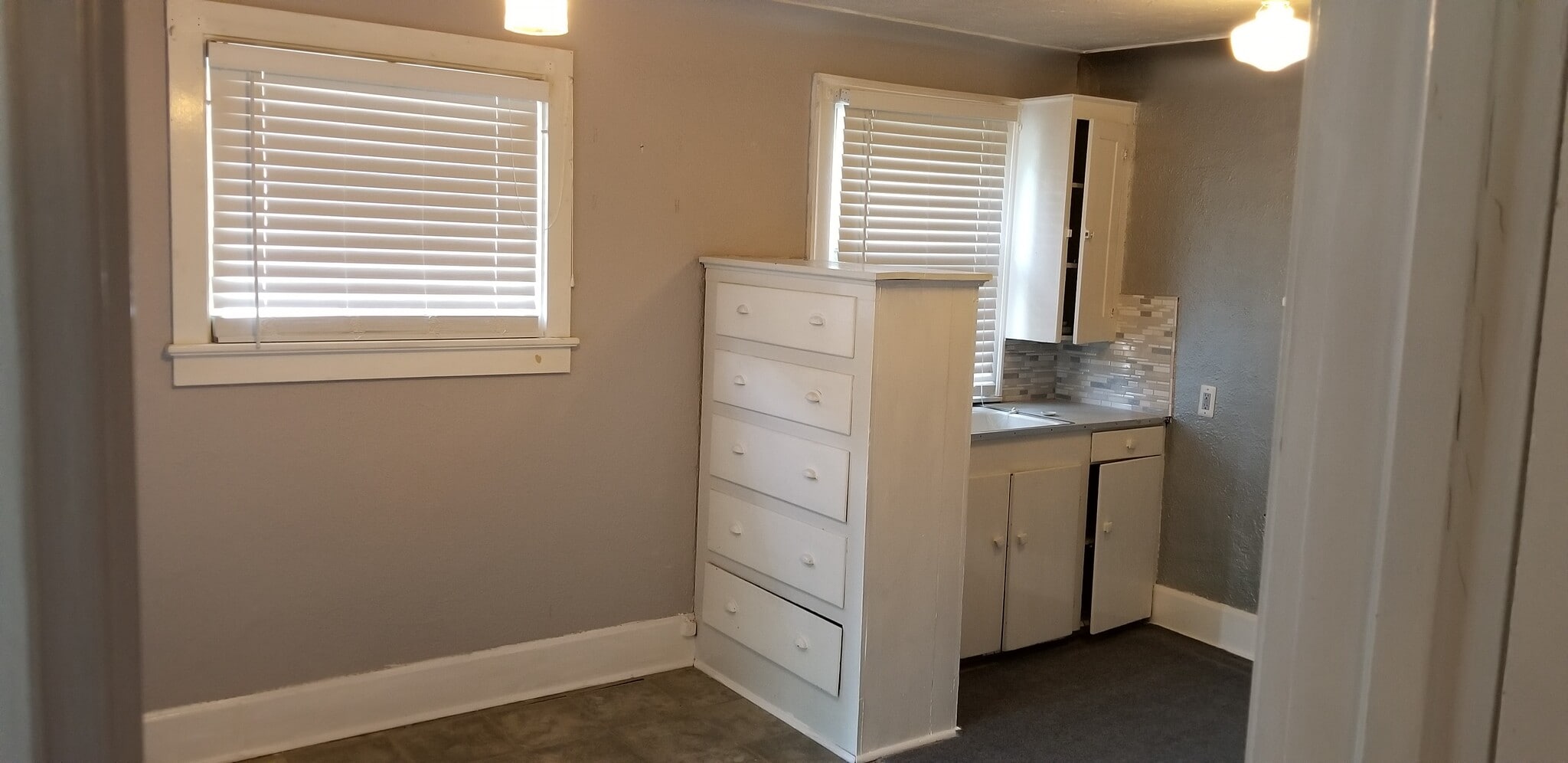 Bonus Room - 425 Park Ave