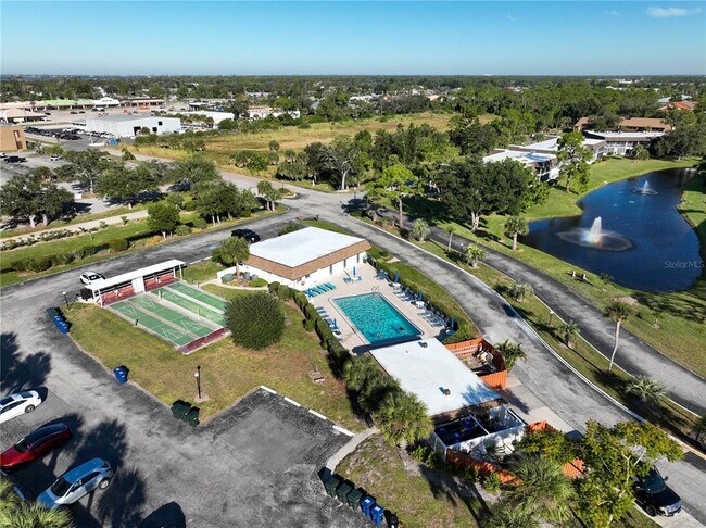 Building Photo - 24 Quails Run Blvd