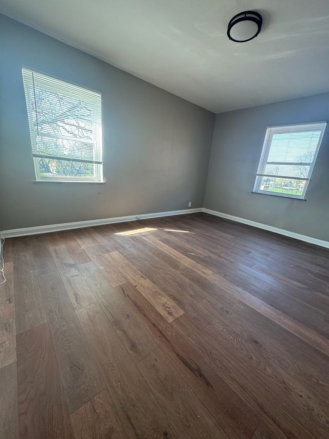 Building Photo - 1665 Anita Pl