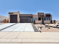 Building Photo - Beautiful Single-Level Home with Trail Access & Stunning Views!!! Pet Friendly!