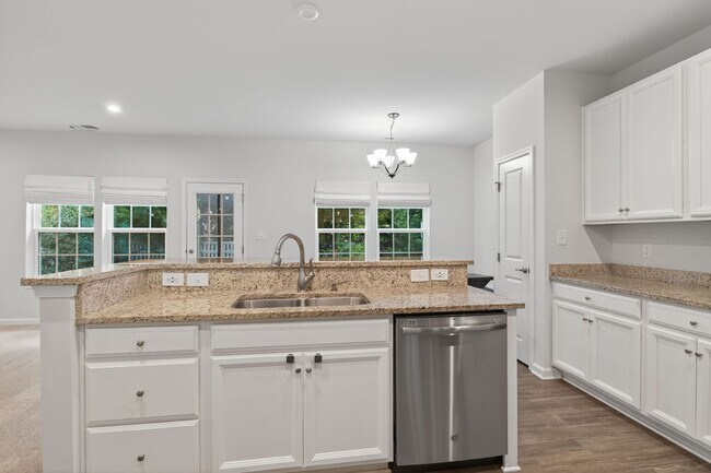 Building Photo - Beautiful 3-Bedroom Home in Virginia Beach...