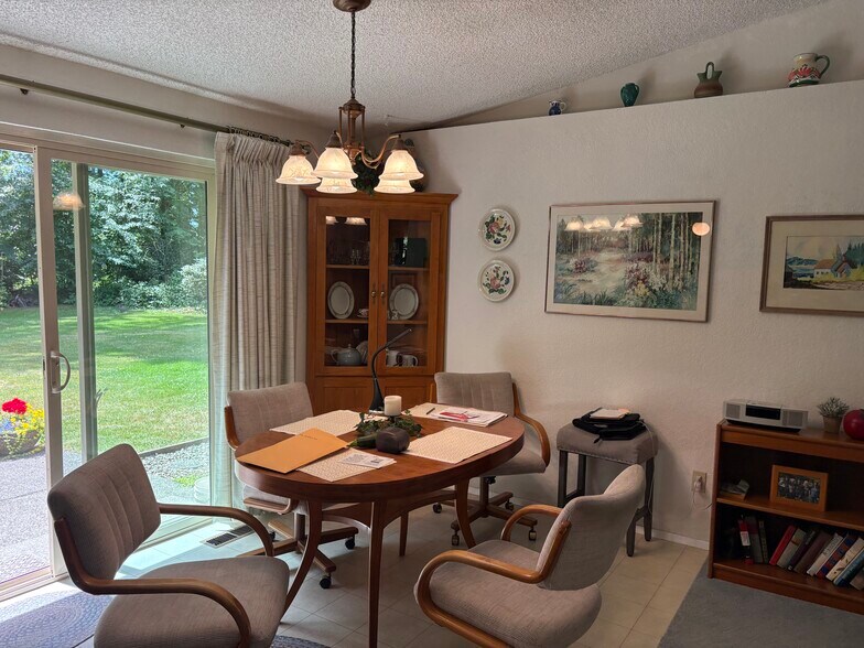 Dining - 4917 36th Ave Ct