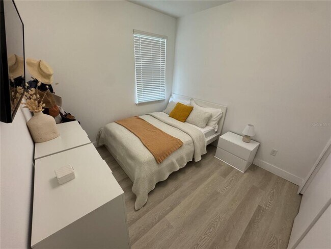 Building Photo - 4330 Davos Dr