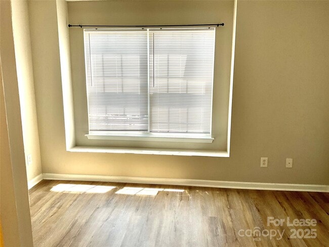 Building Photo - 130 Mangum Cir