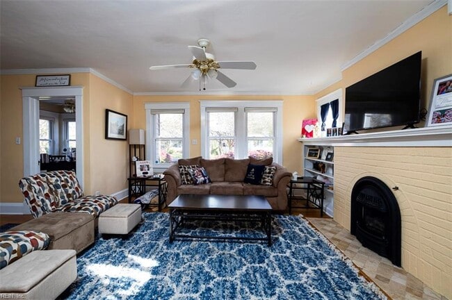 Building Photo - 1223 Westmoreland Ave