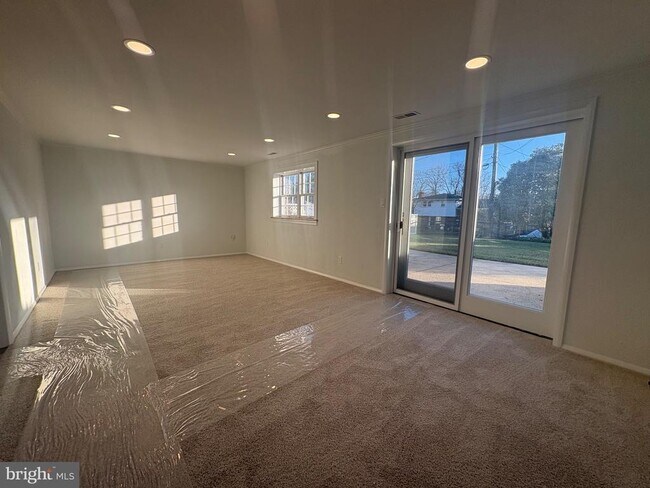 Building Photo - 119 E Padonia Rd