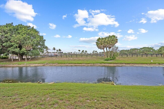 Building Photo - 2785 Polo Island Dr