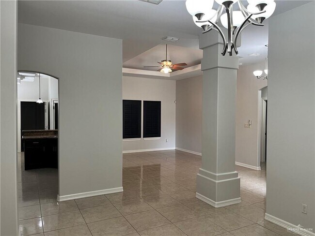 Building Photo - 3012 La Puerta Ave