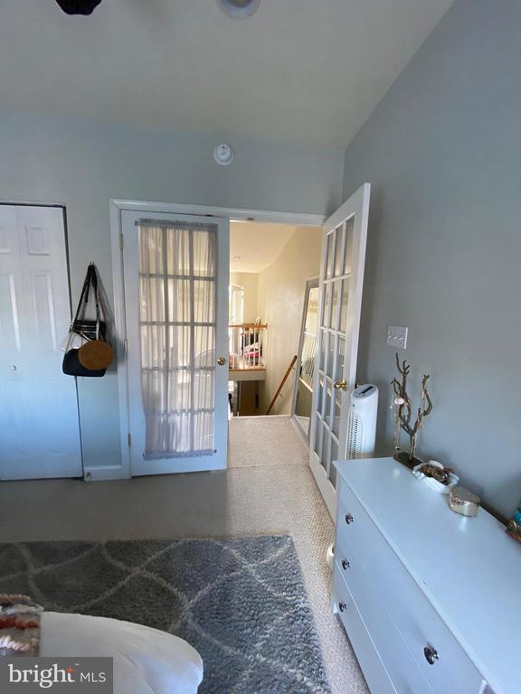 Building Photo - 1444 S Charles St