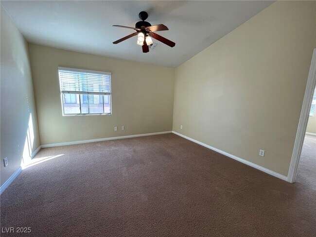 Building Photo - 275 Red Eucalyptus Dr