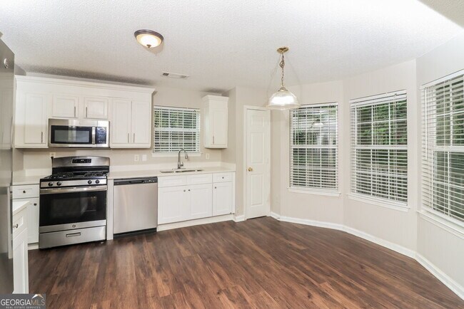 Building Photo - 4125 Clarks Tr