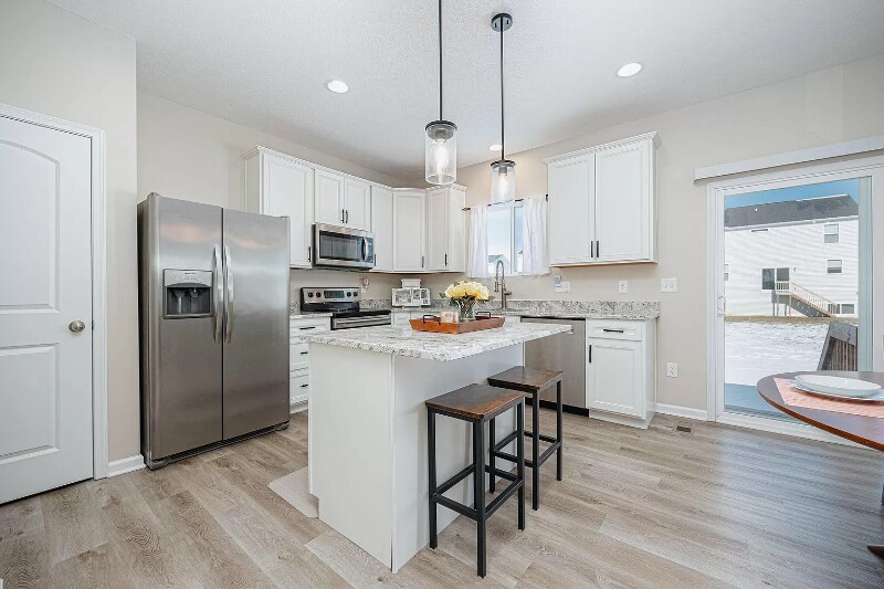 Building Photo - 304 Gray Fox Ct