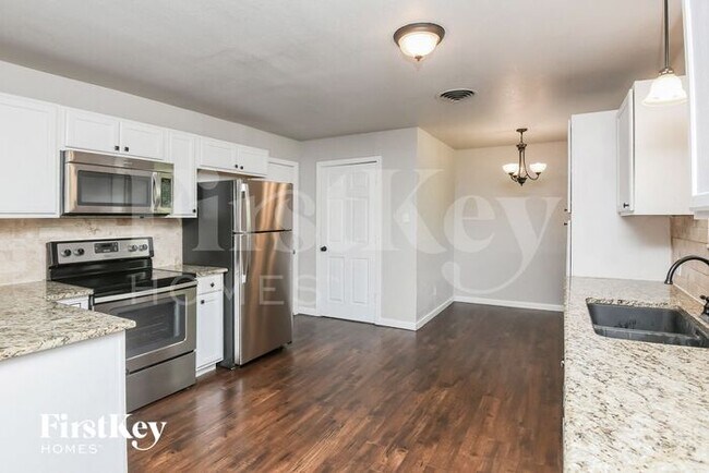 Building Photo - 5241 Ruston Ave