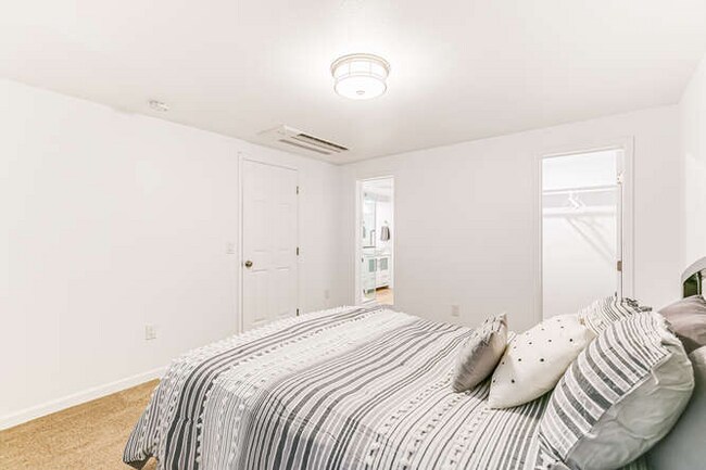 Building Photo - 3234 Taft Ct