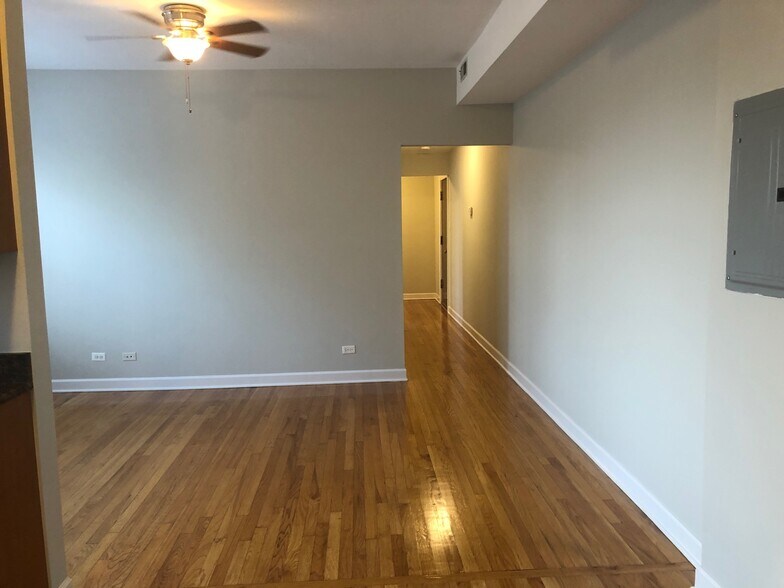 Building Photo - 3003 N Spaulding Ave