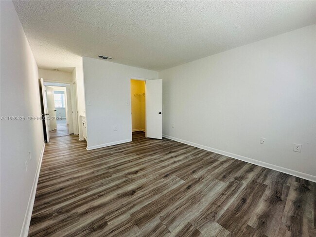 Building Photo - 8102 SW 21st Ct