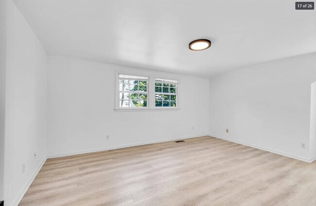 Building Photo - 29 Ridgeley St
