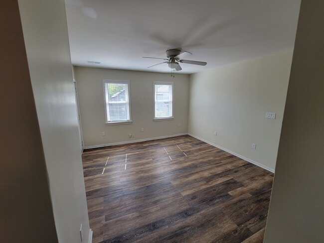 Building Photo - 3416 Hancock Ave