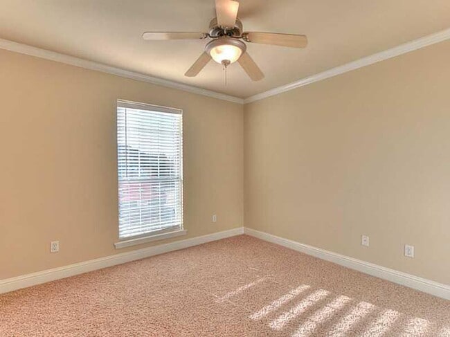 Building Photo - 5012 Tensas Dr