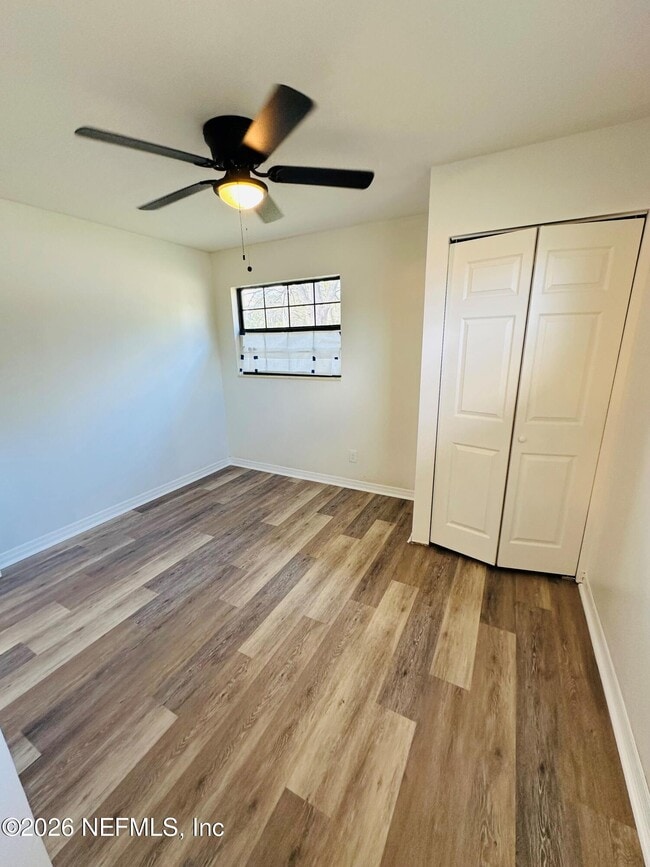 Building Photo - 1904 Delaroche Dr W