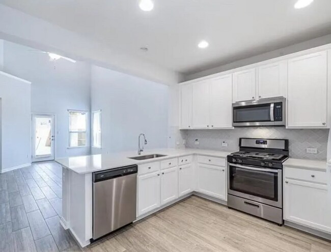 Building Photo - Pflugerville Rental Home - 3 Bed / 2 Bath ...