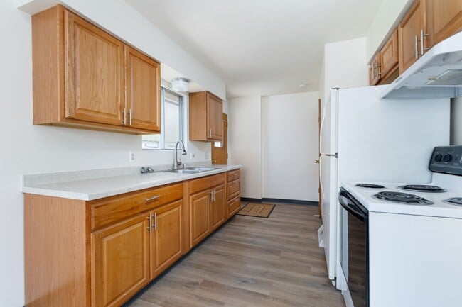 Building Photo - RoS - 01 - Jackson St