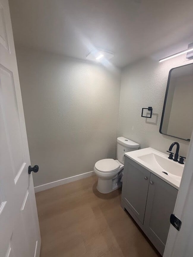 Building Photo - Beautifully Renovated 3-Bedroom Townhome in Gated Harbor City Community