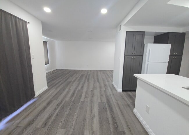 Building Photo - 2255 Cahuilla St