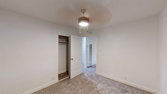 Building Photo - 15431 Marty Dr