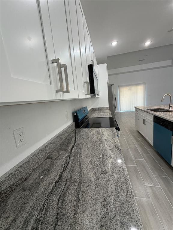 Building Photo - 358 Albatross Rd